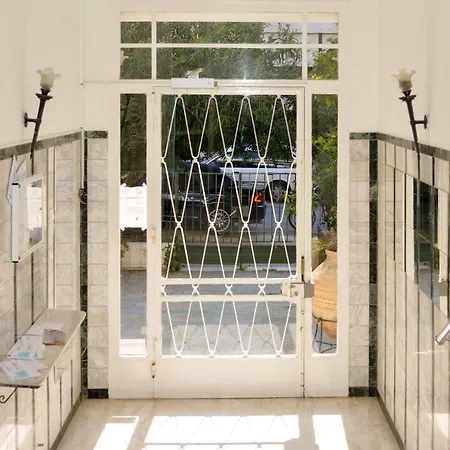 Sea View 2 Floor Next To Marina 아파트 아테네